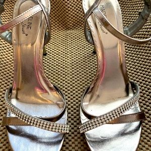 Women’s dress heels💕